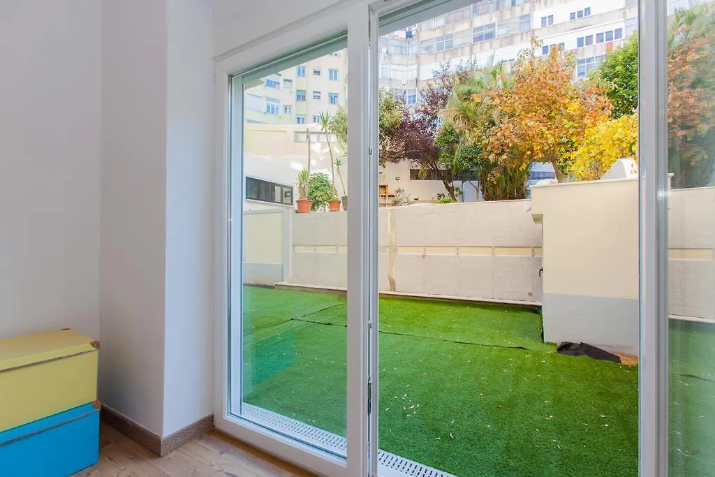 דירות ליסבון Alvalade Terrace And Pool 0*,